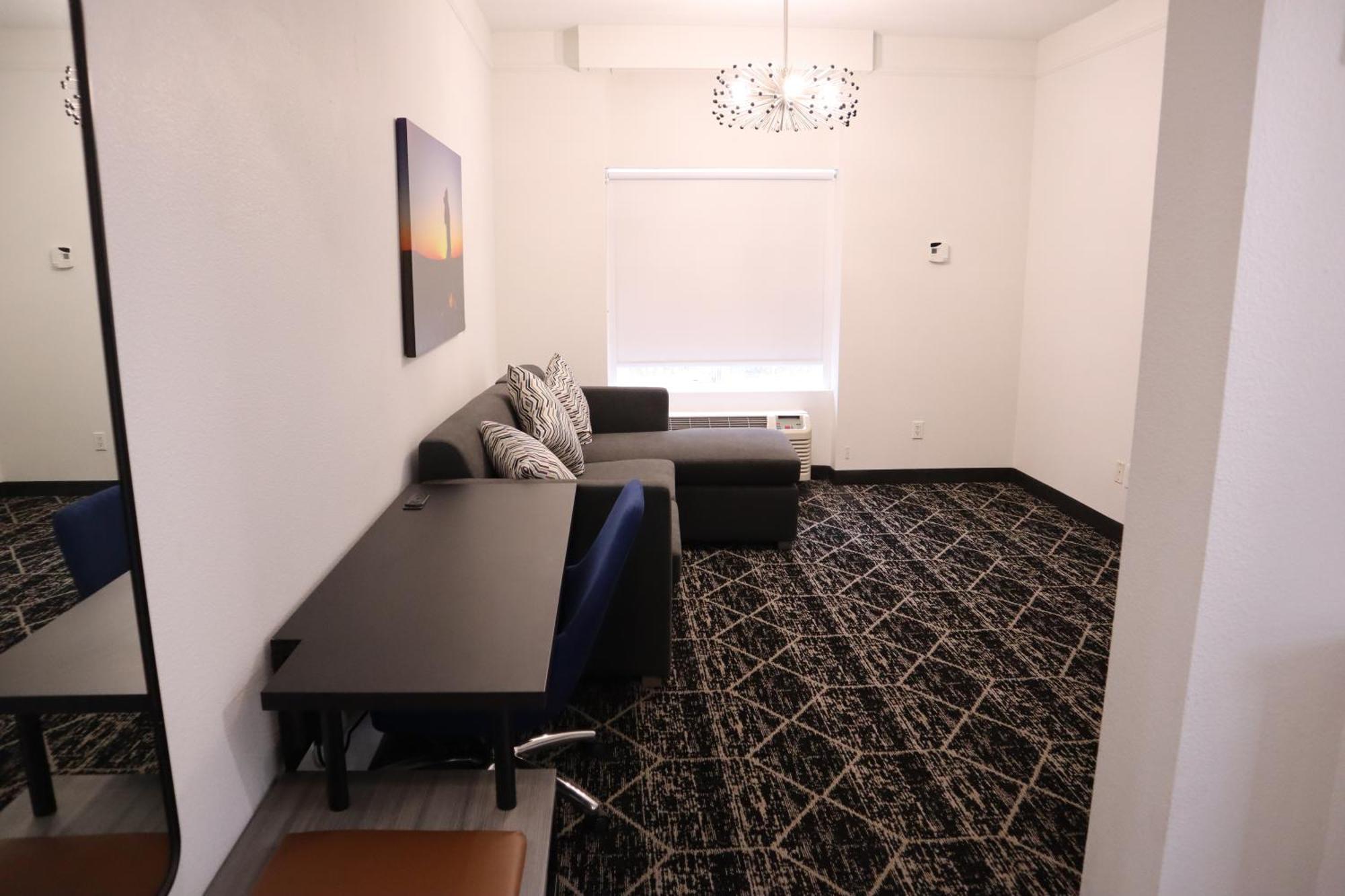 La Quinta & By Wyndham Bush Iah South 3*