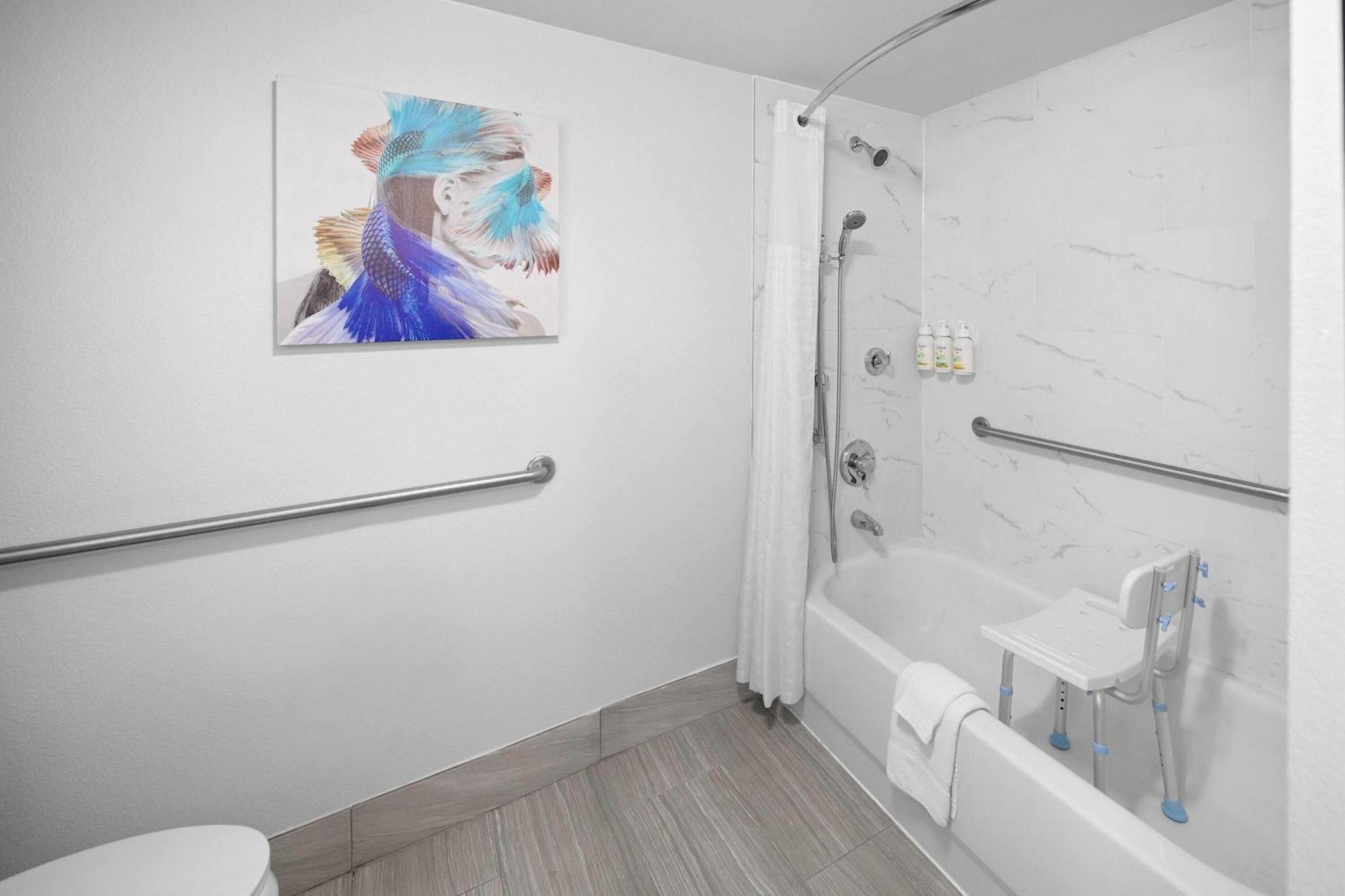 La Quinta & By Wyndham Bush Iah South 3*