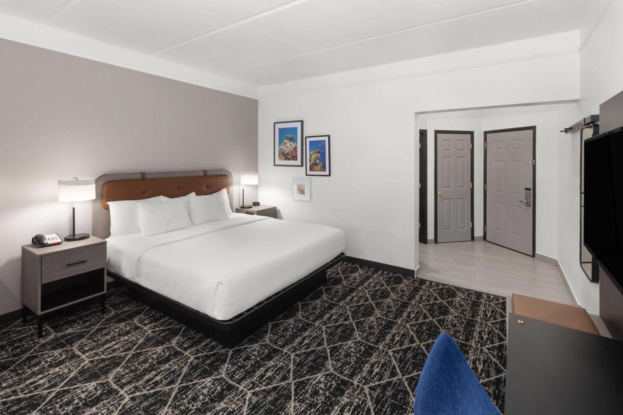 Hotel La Quinta & By Wyndham Bush Iah South Houston