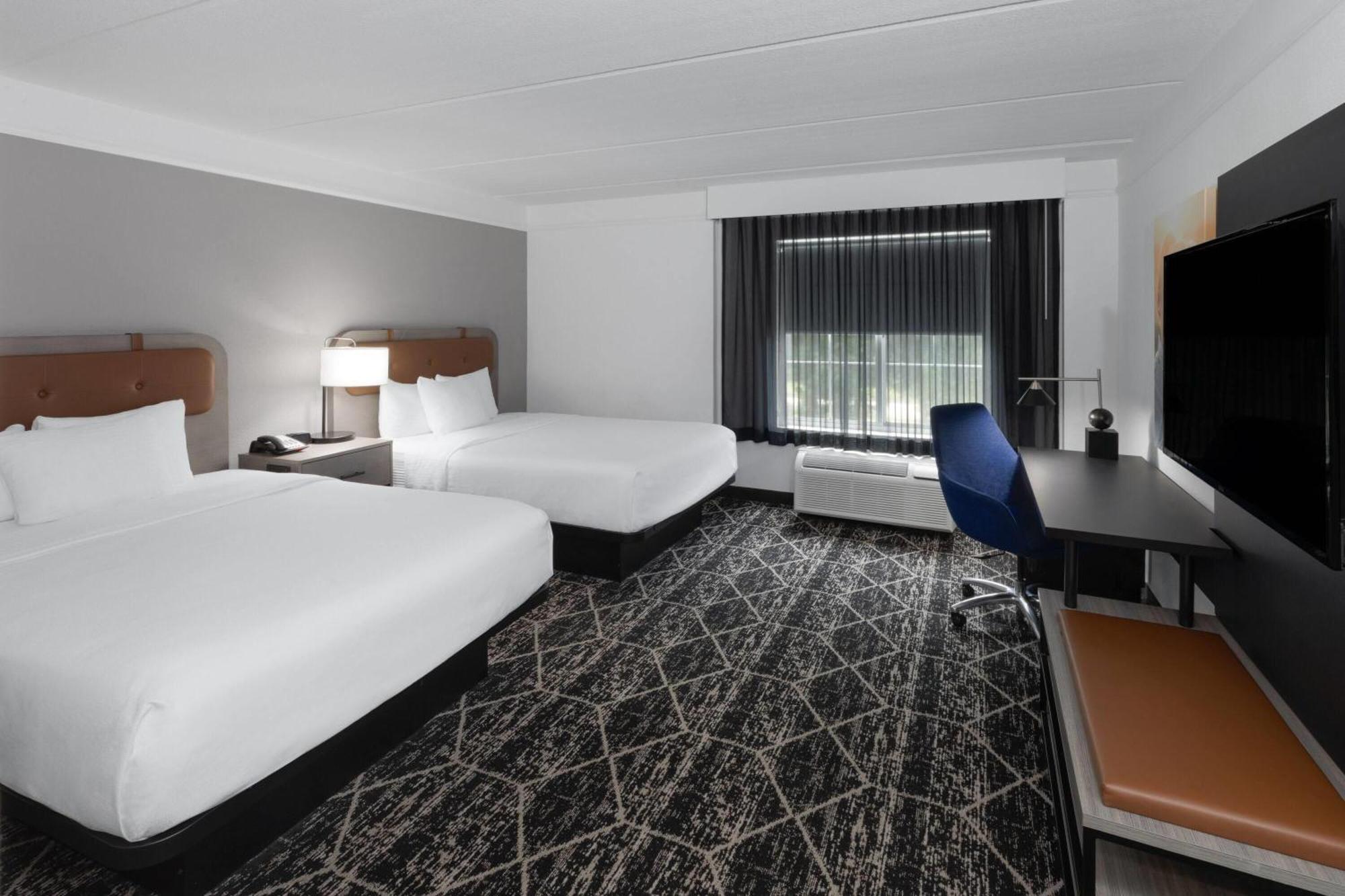 La Quinta & By Wyndham Bush Iah South Hotel 3*